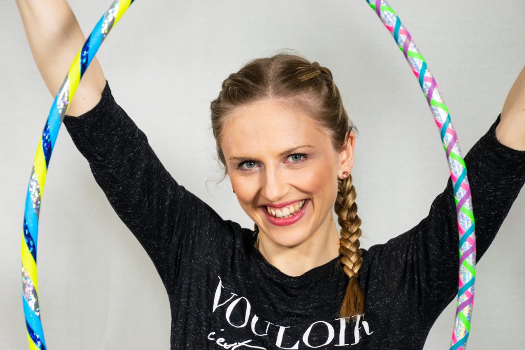 Yoopini, Yoga, Hula Hoop and more, für Erwachsene und Kinder