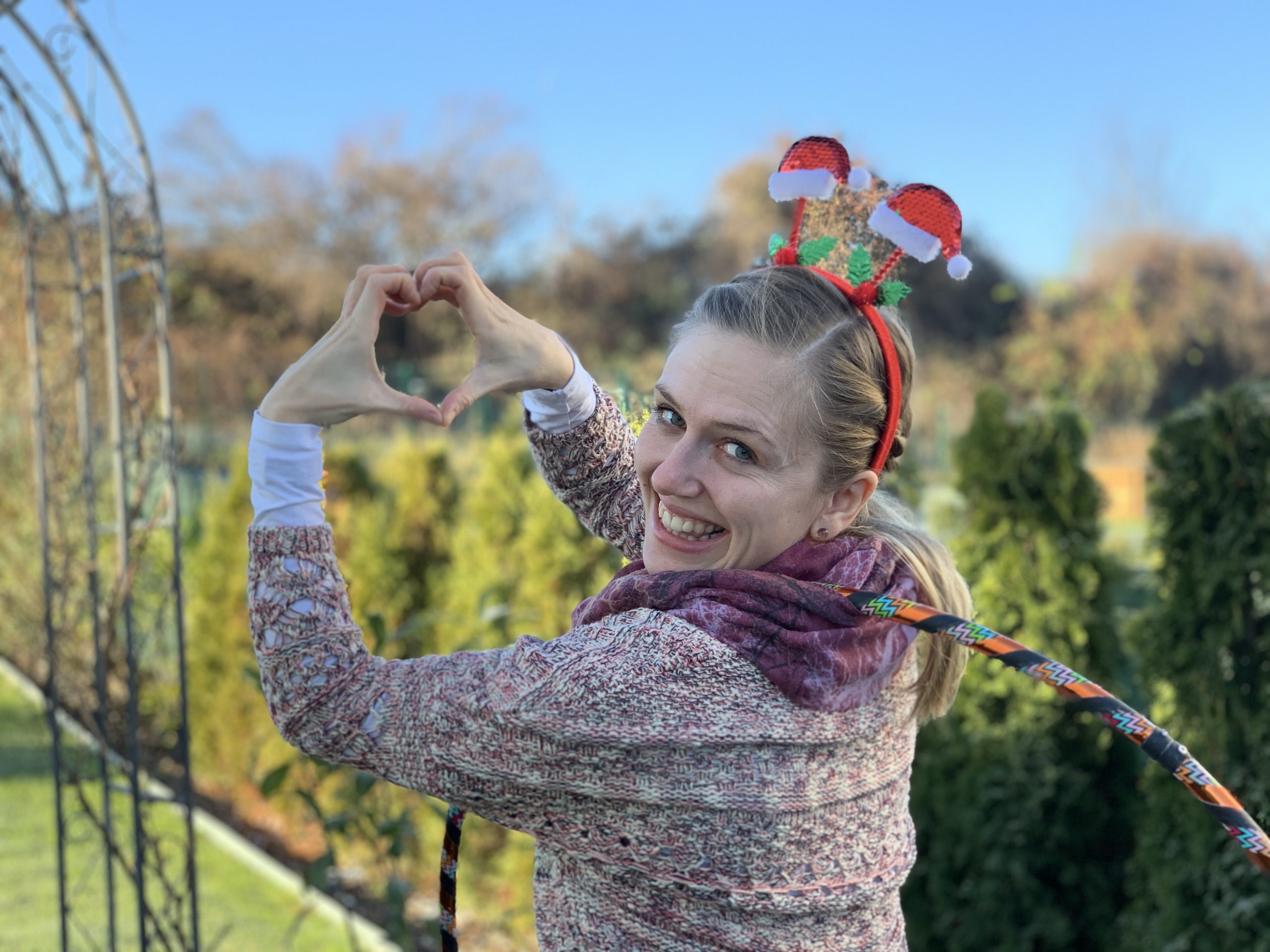 Hoopdance "Christmas Choreo" | Rohrbach